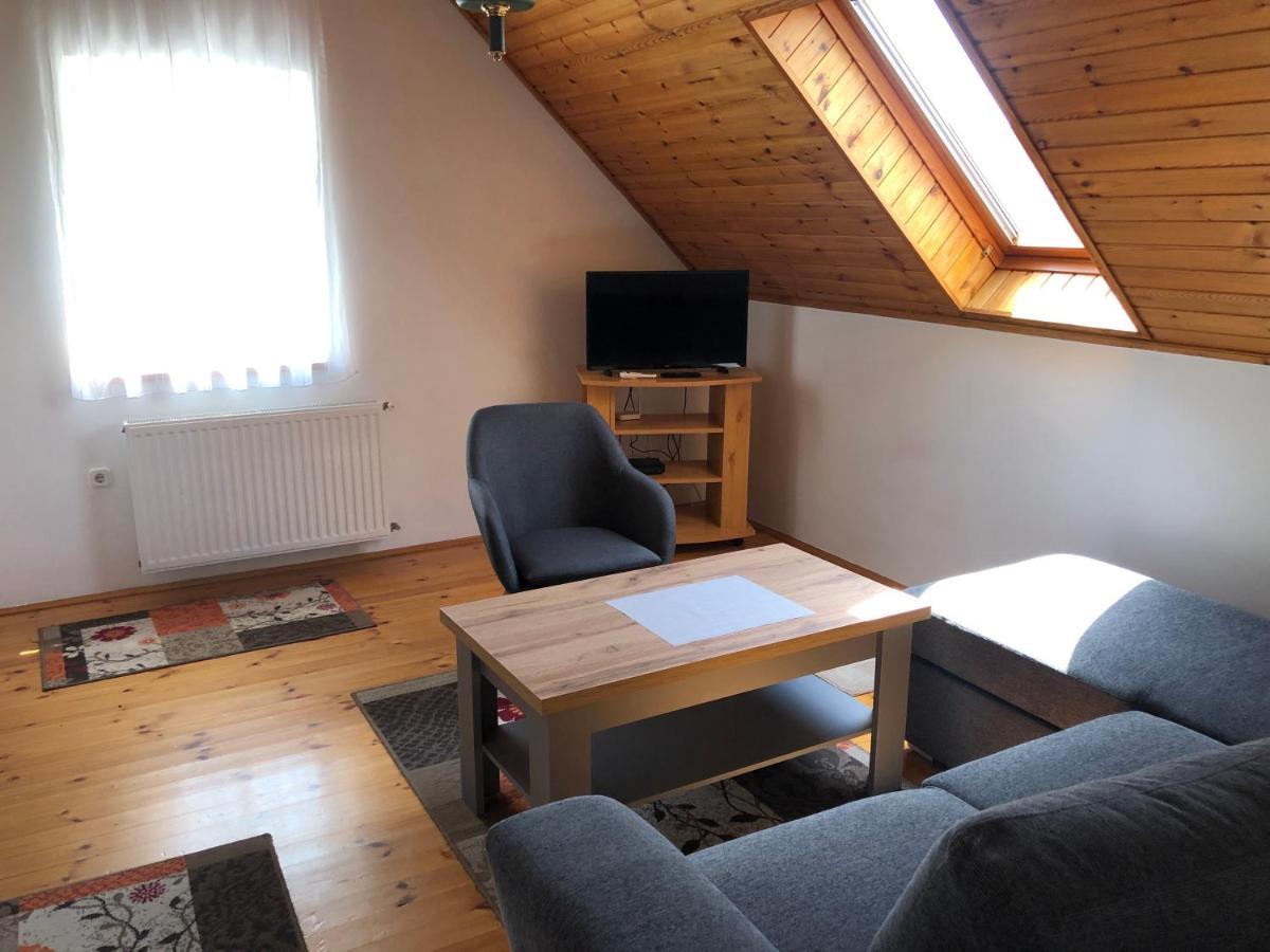 Pacsirta Apartman Lenti Luaran gambar